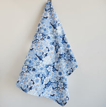 Load image into Gallery viewer, Blue Blossom